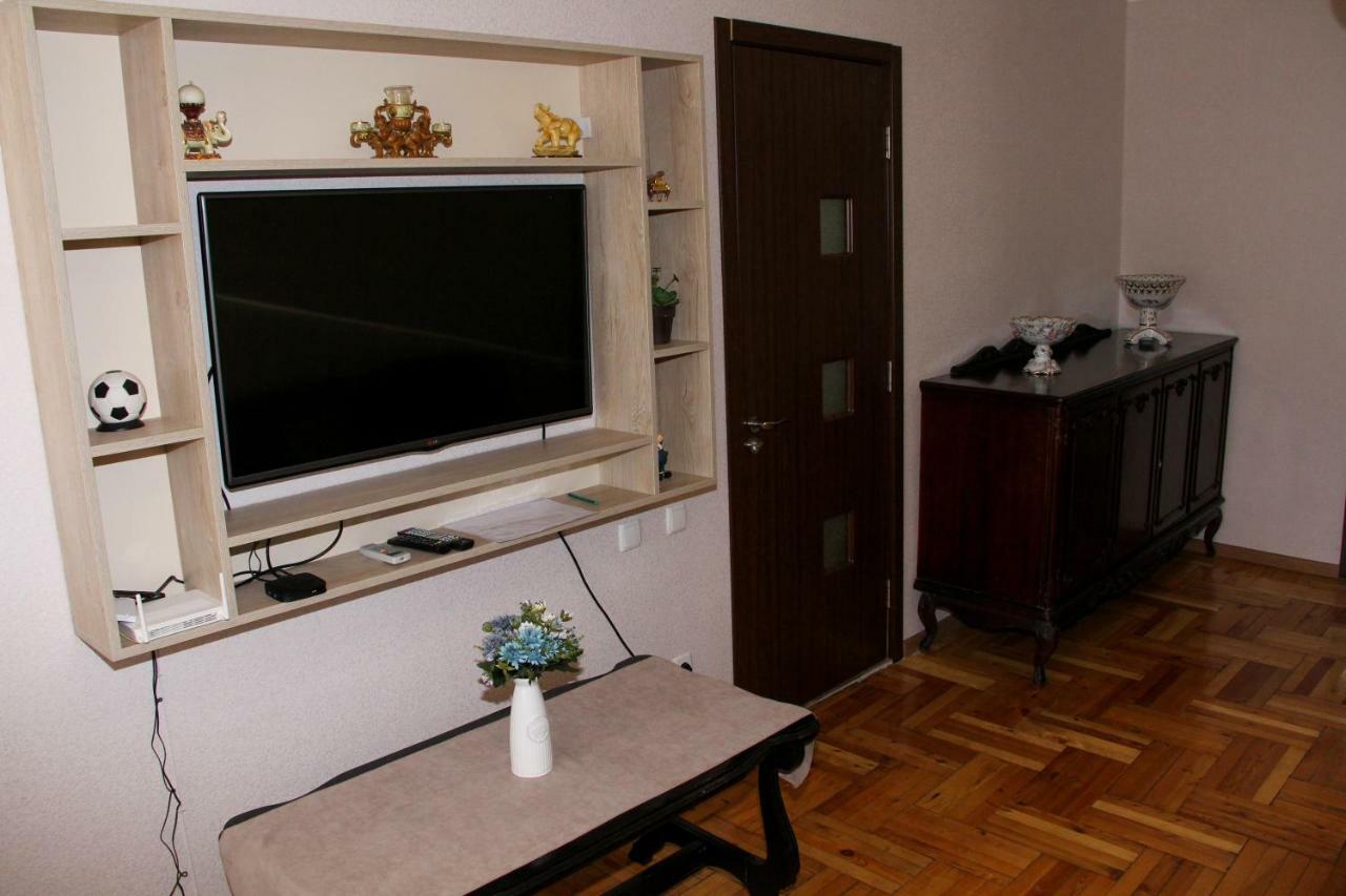 Prometheus Apartment Tskaltubo Ngoại thất bức ảnh
